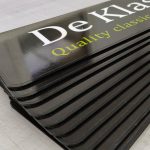 Showroom platen