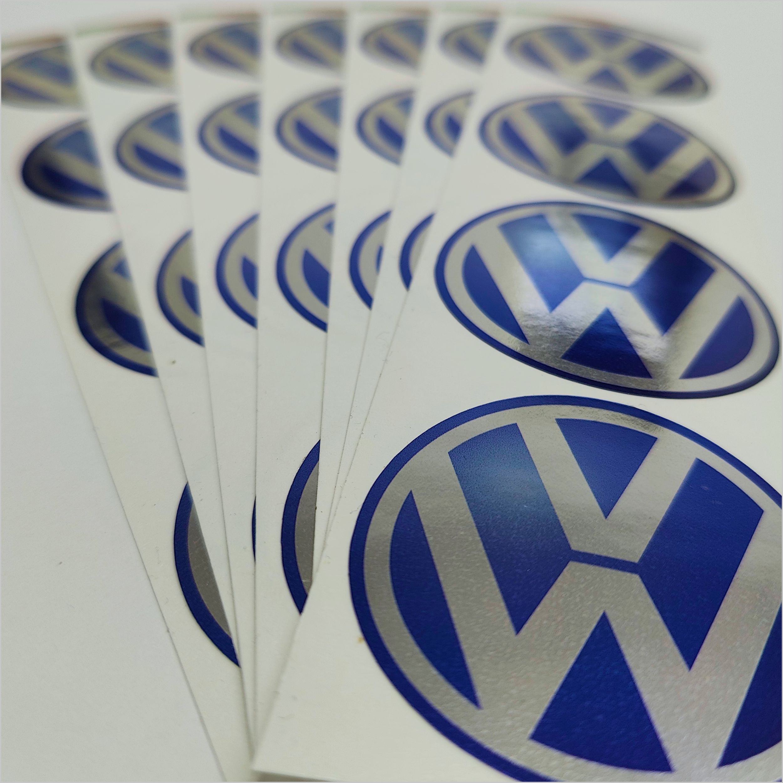 Wielnaaf stickers VW Blauw Chroom