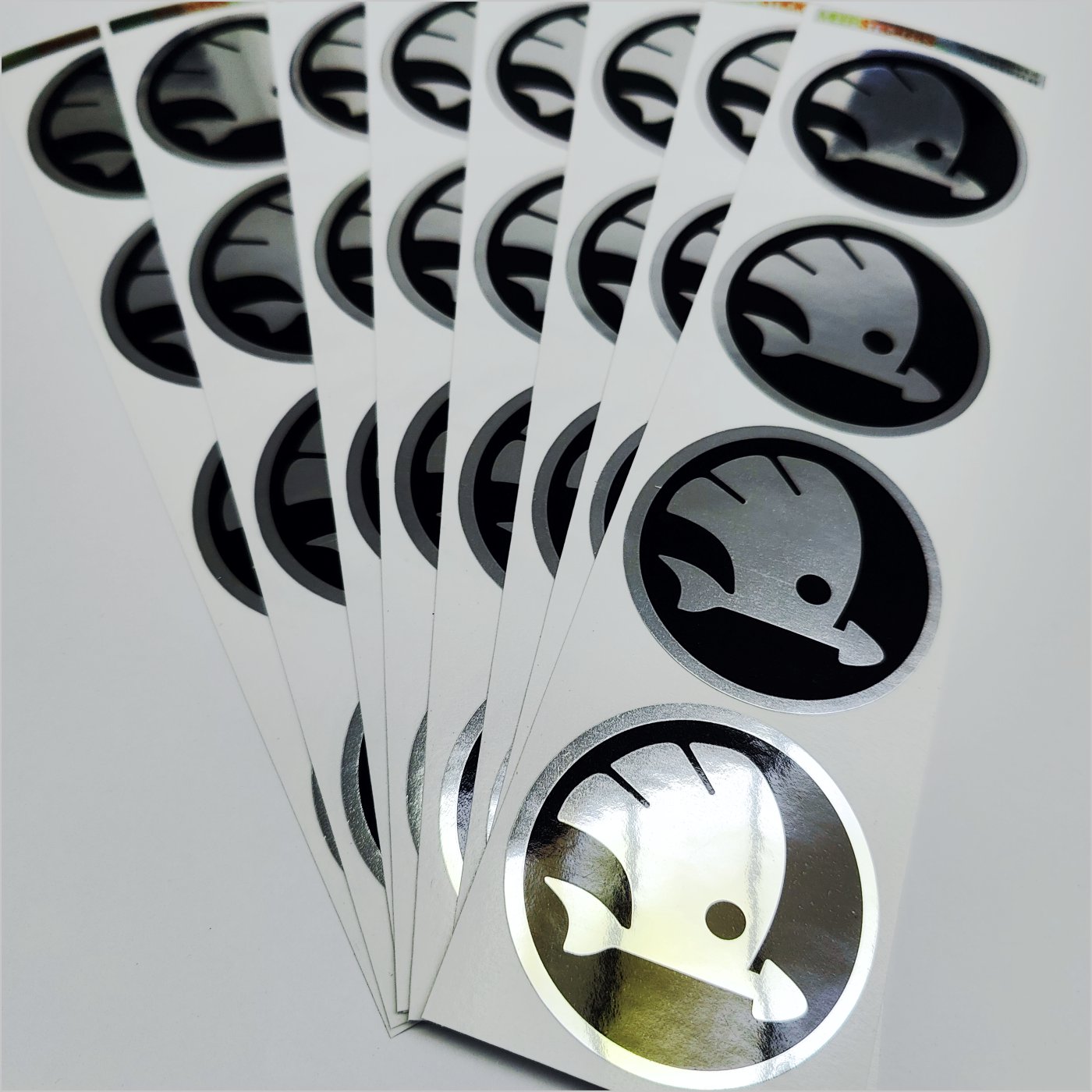 Wielnaaf stickers Skoda Zwart Chroom